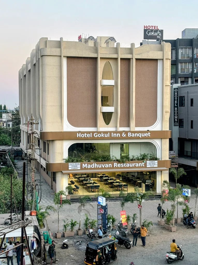 Hotel Gokul Inn exterior
